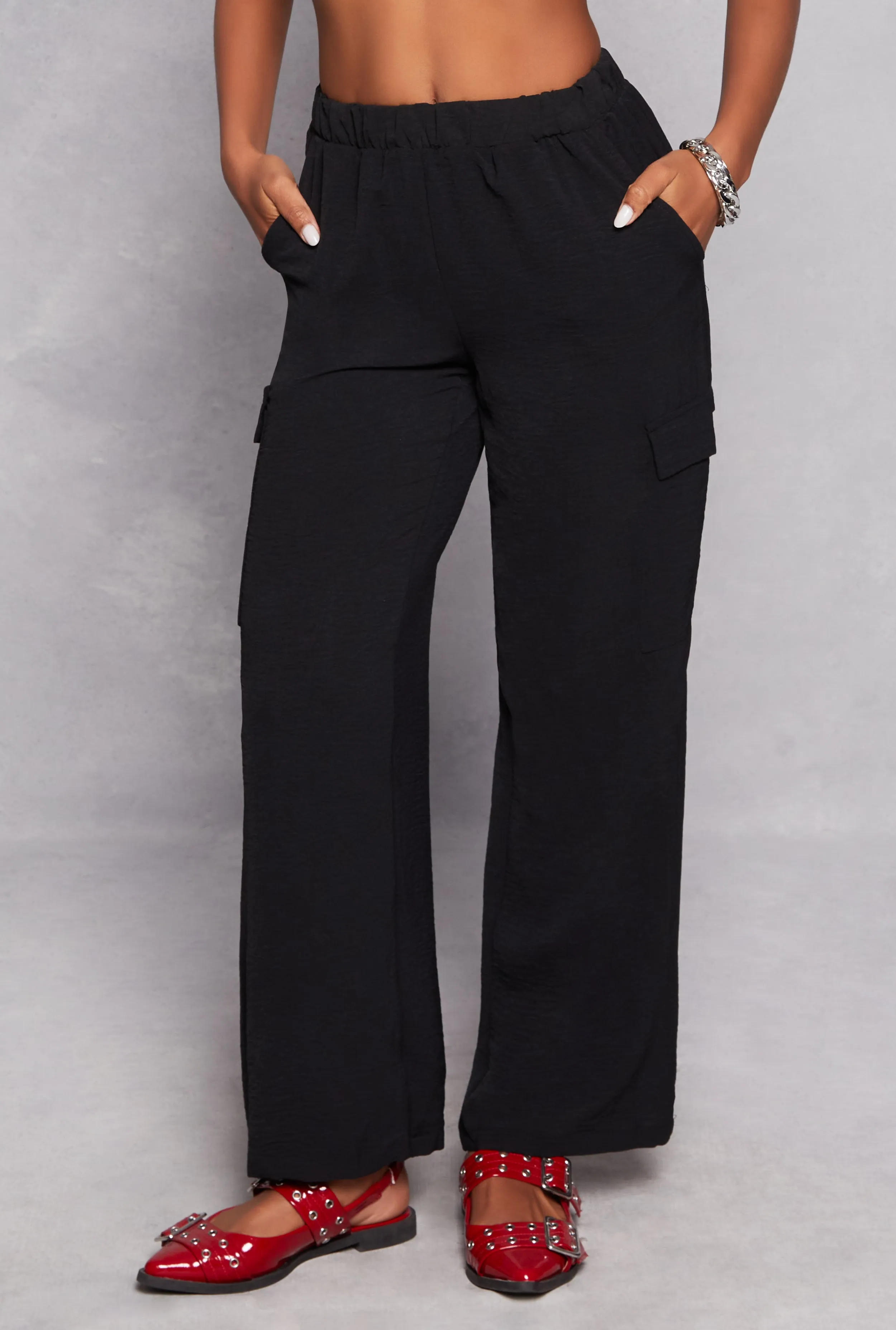 Airy Crepe Knit Cargo Wide Leg Pants