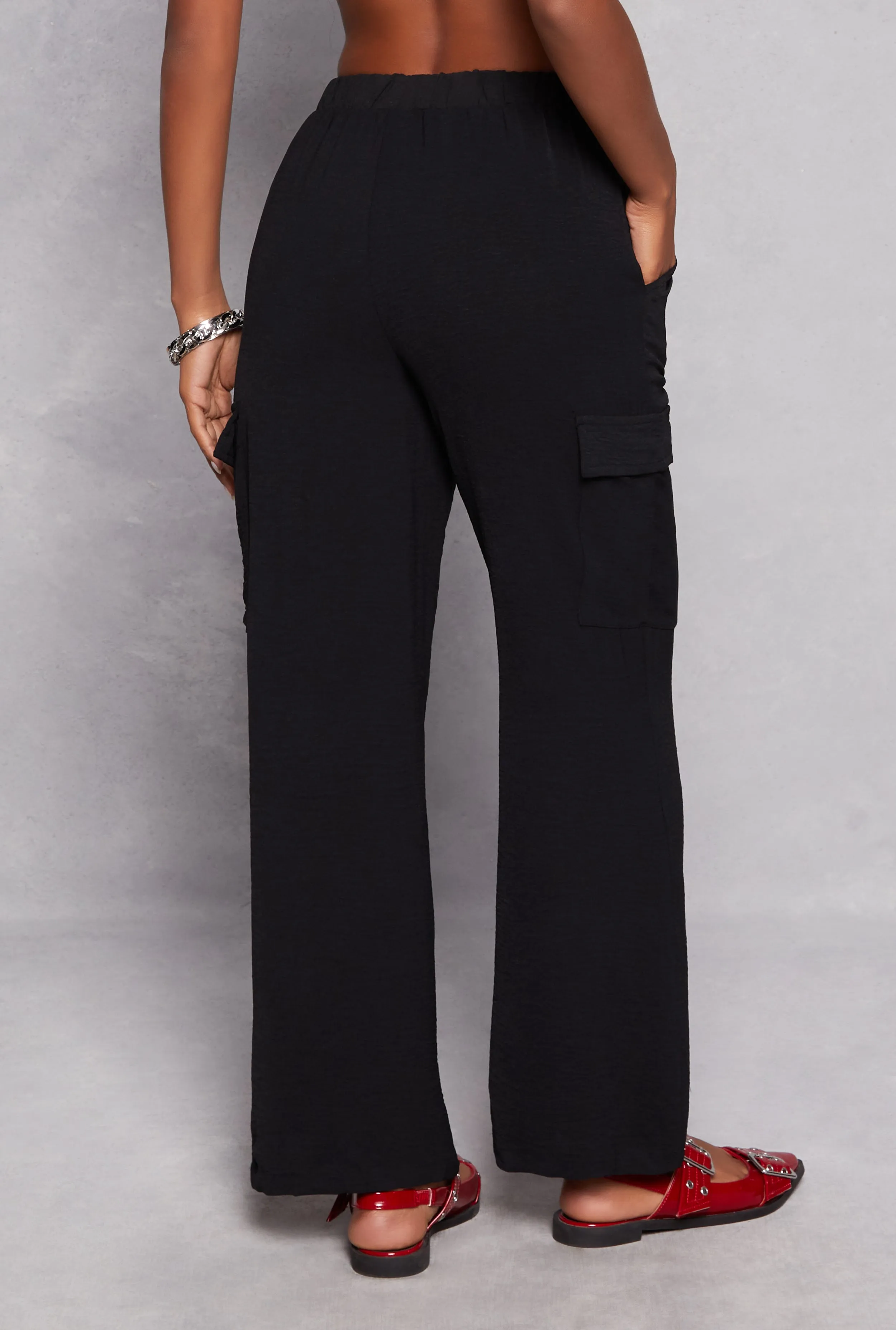 Airy Crepe Knit Cargo Wide Leg Pants