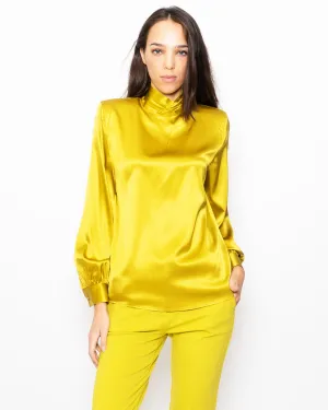 Blouse in Green Stretch Satin