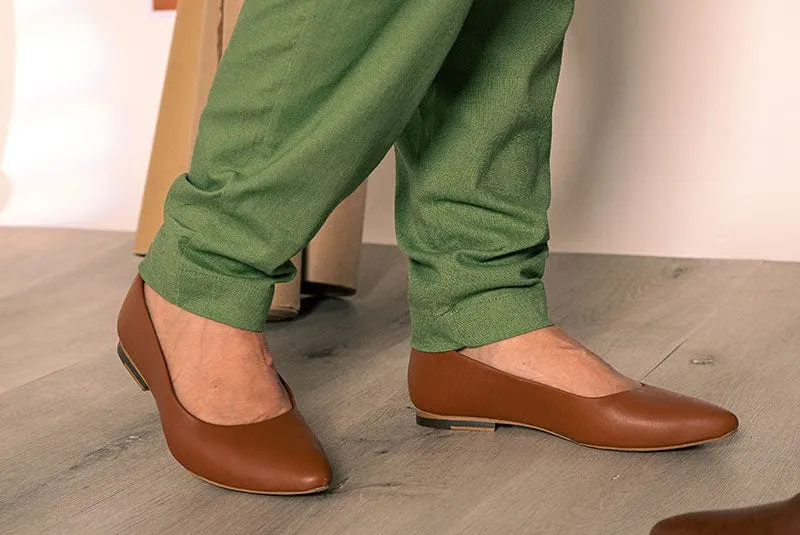 Diana Women's Vegan Leather Flat Pumps | Brown