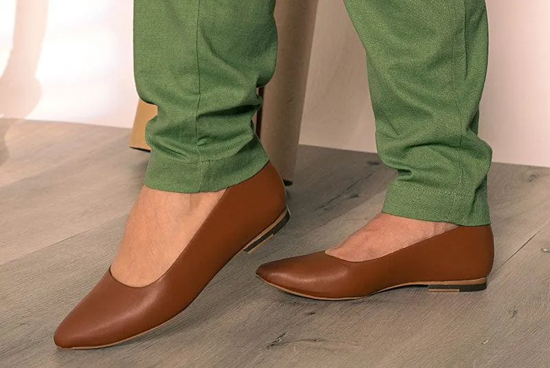 Diana Women's Vegan Leather Flat Pumps | Brown