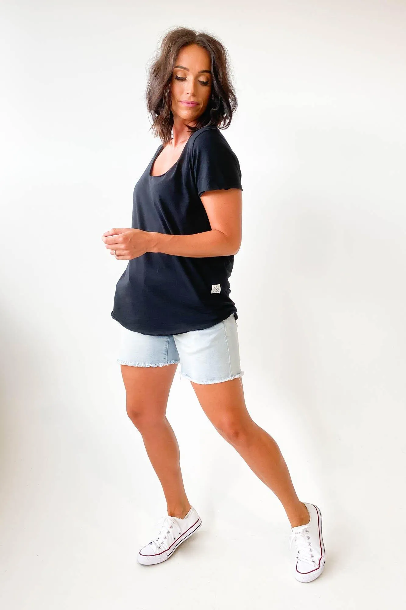 Elm Fundamental Vee Tee Black