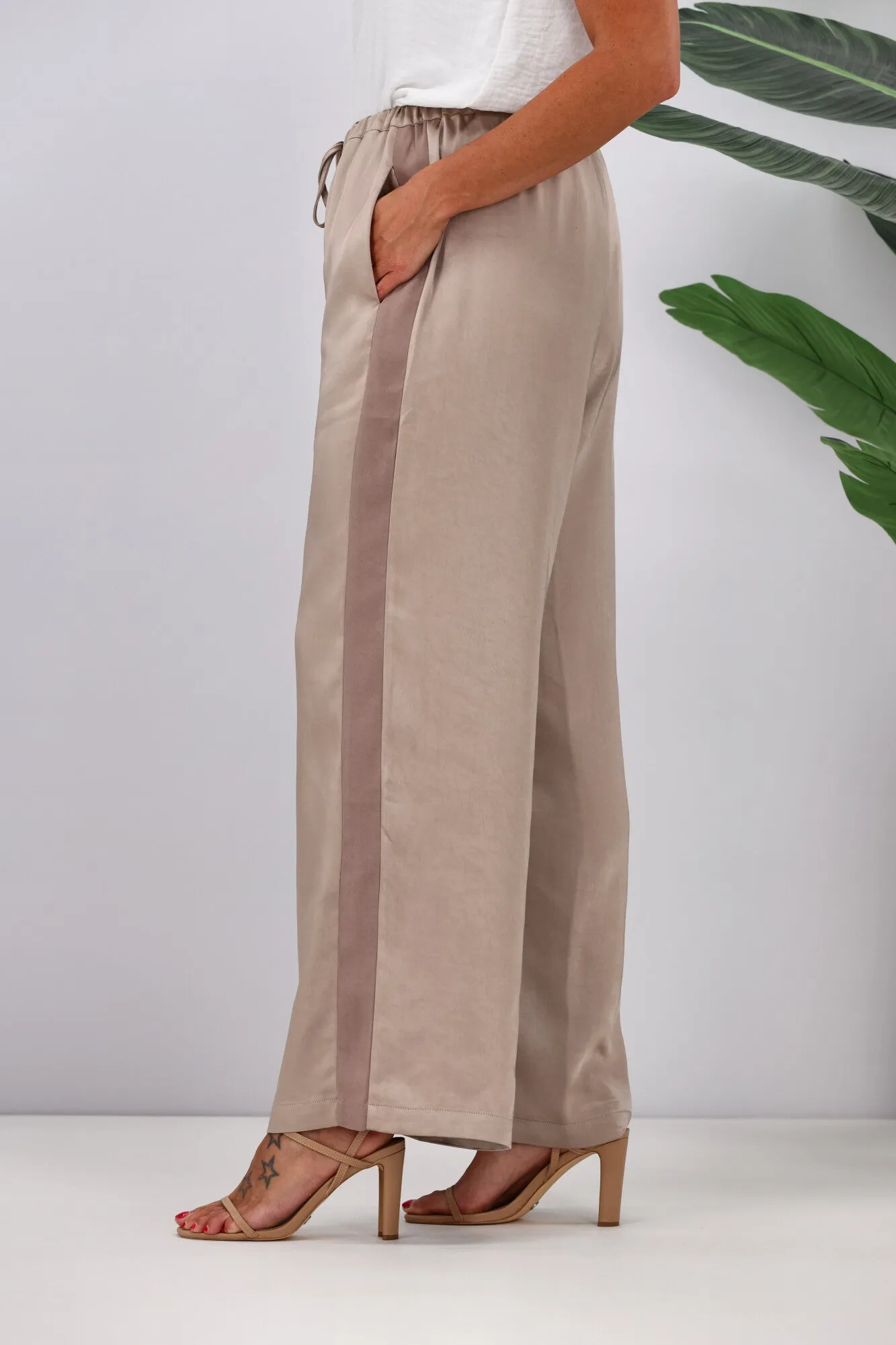 Jane James Nina Sateen Pant Latte