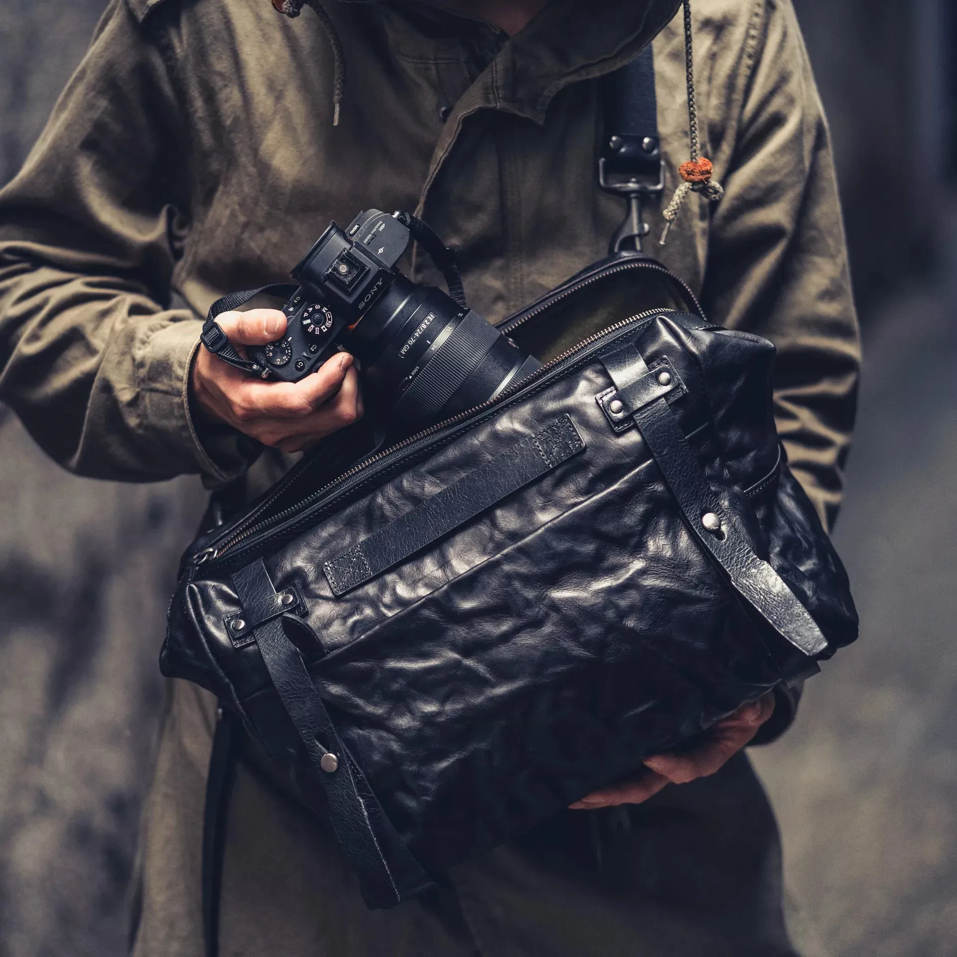 Lightning Rider Leather Sling Bag | 12L