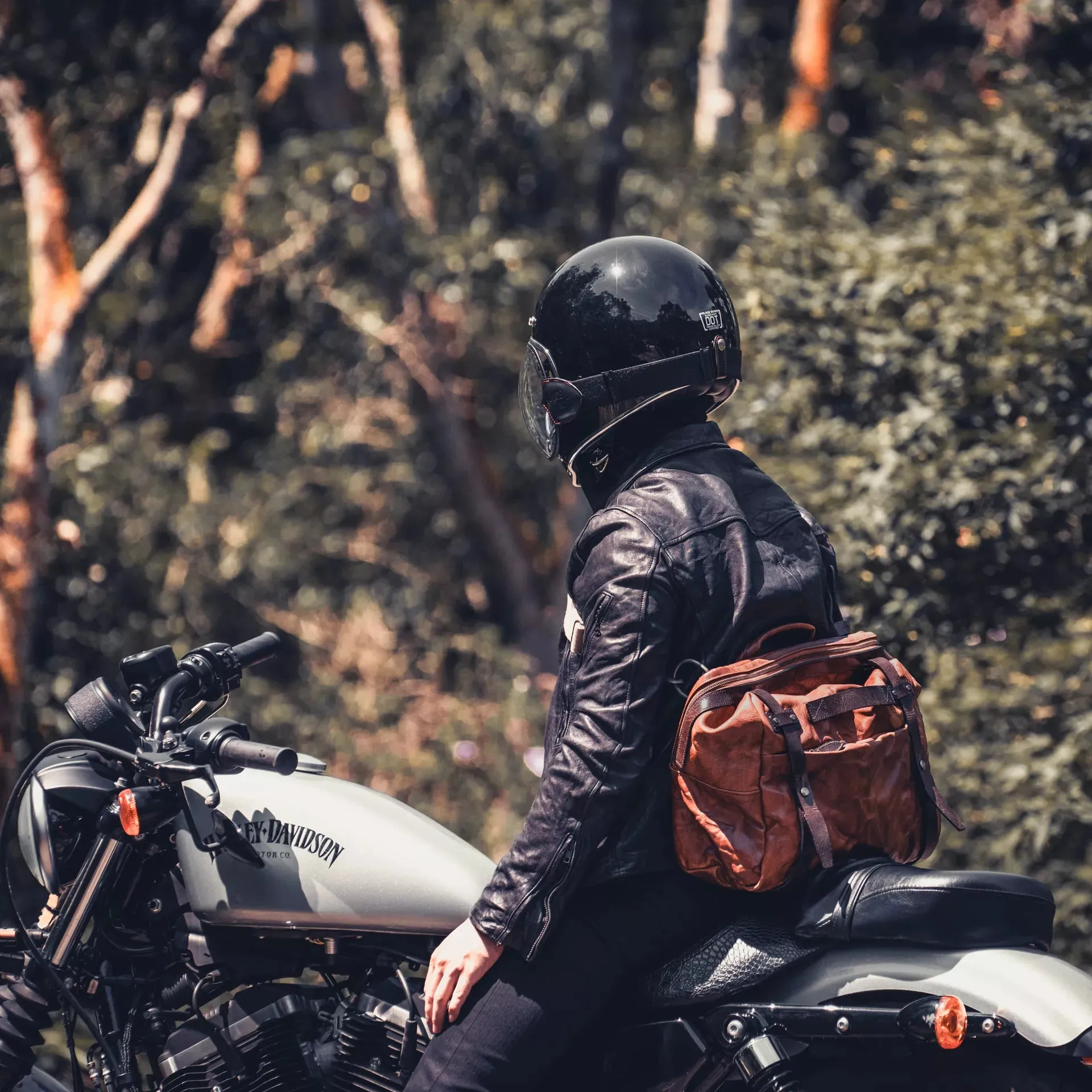 Lightning Rider Leather Sling Bag | 12L