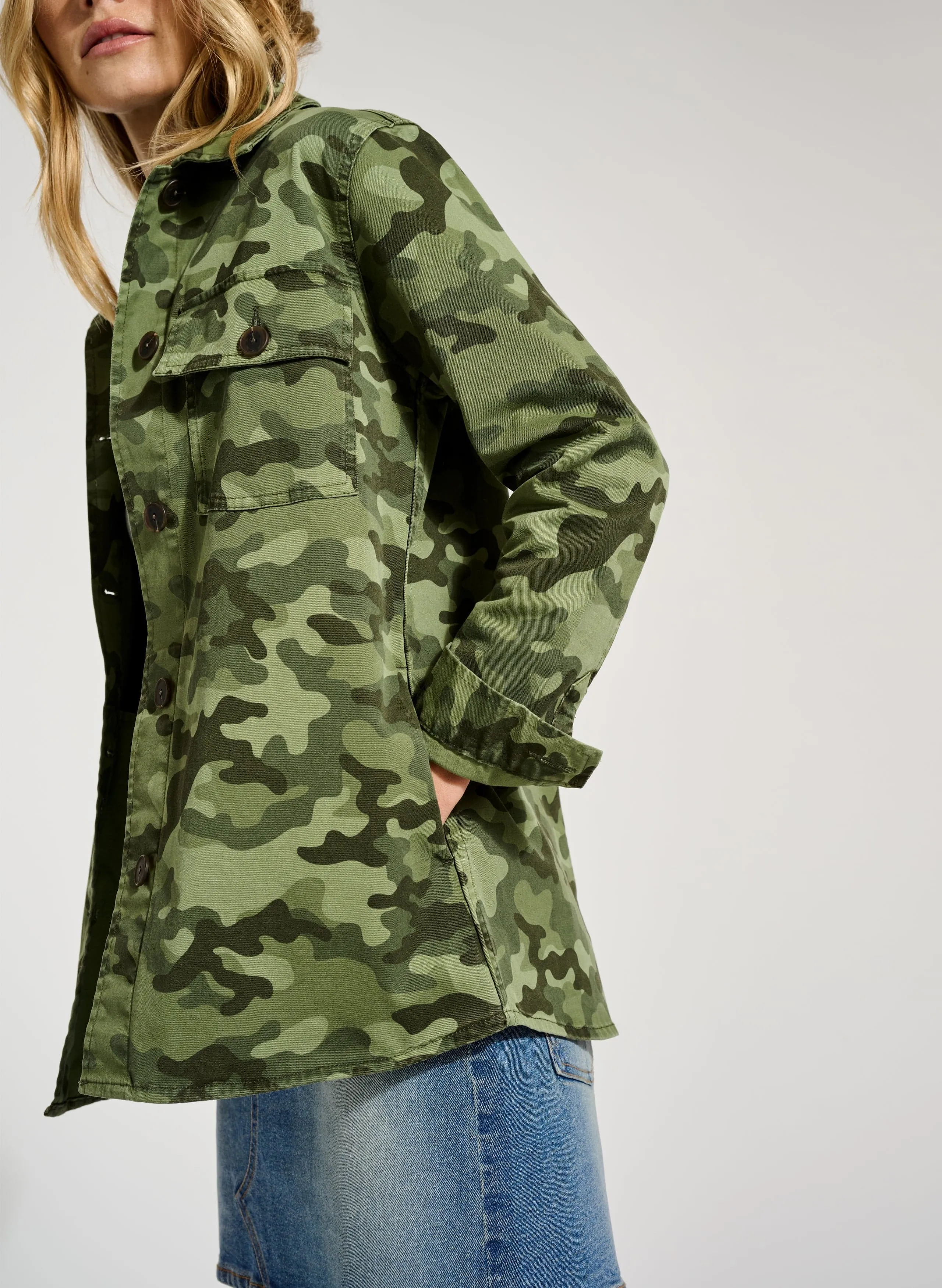 Liz Organic Cotton Jacket | Khaki Camouflage