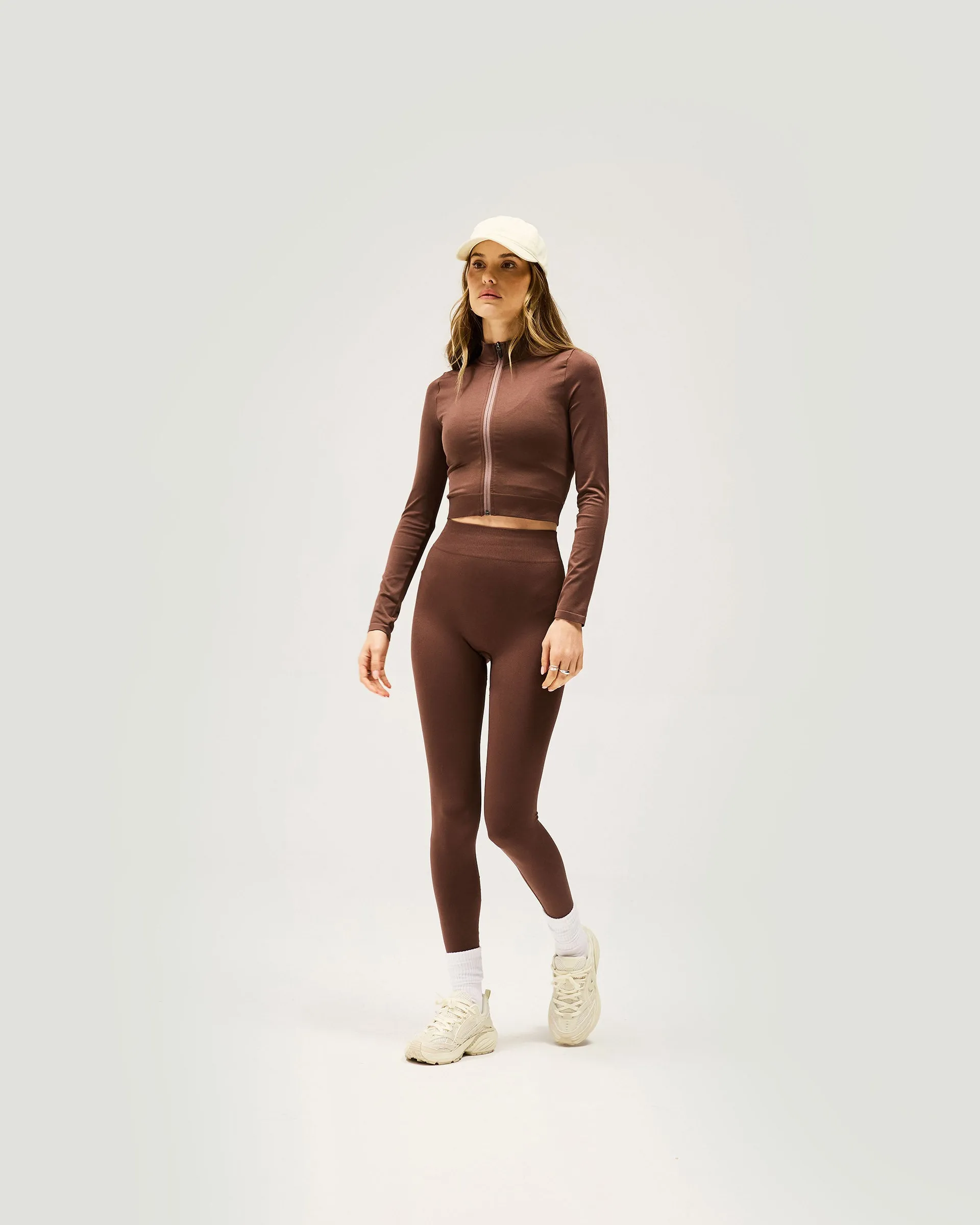 Owners Club Seamless Zip - Mocha
