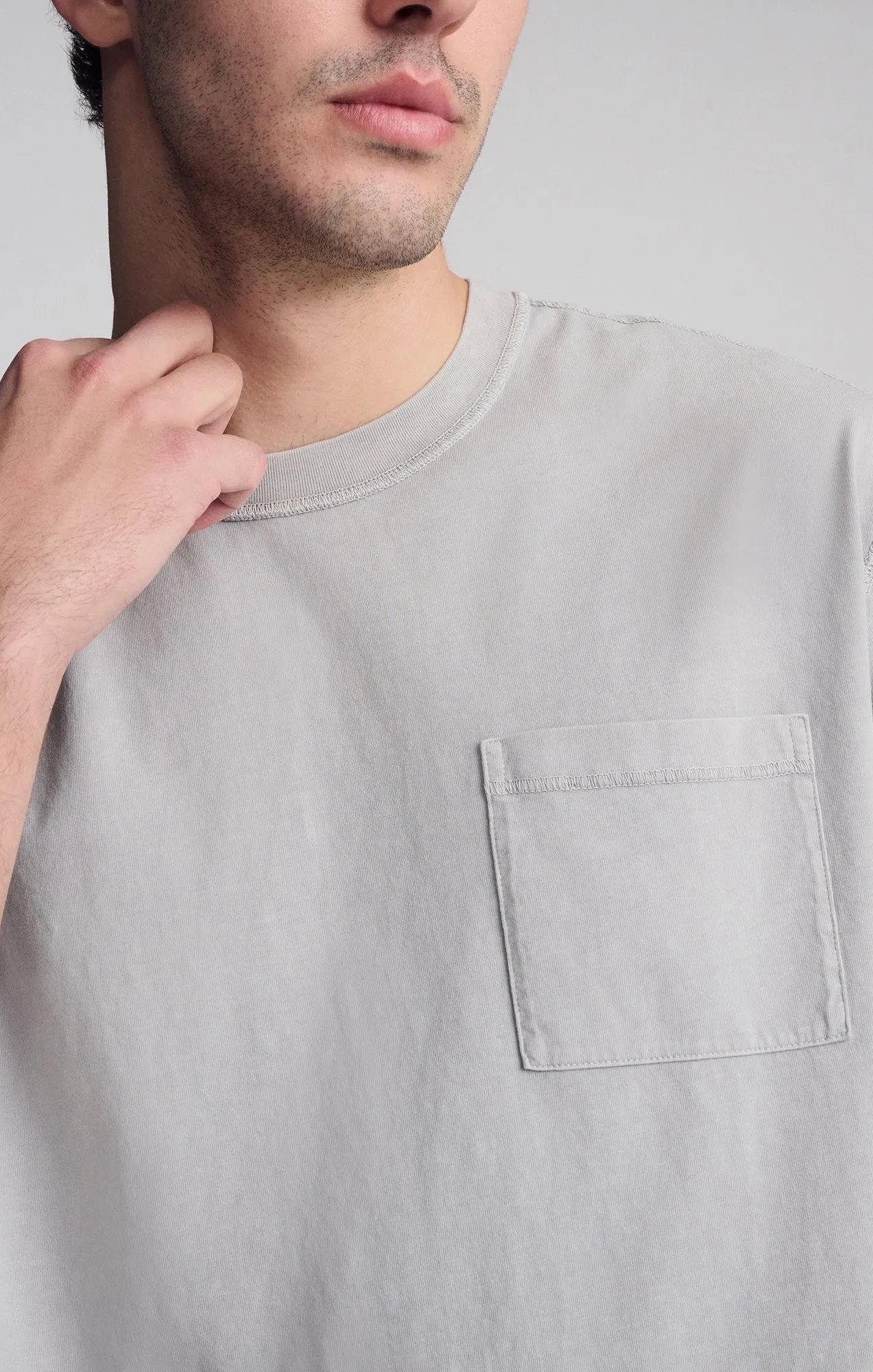 POCKET T-SHIRT IN GRIFFIN