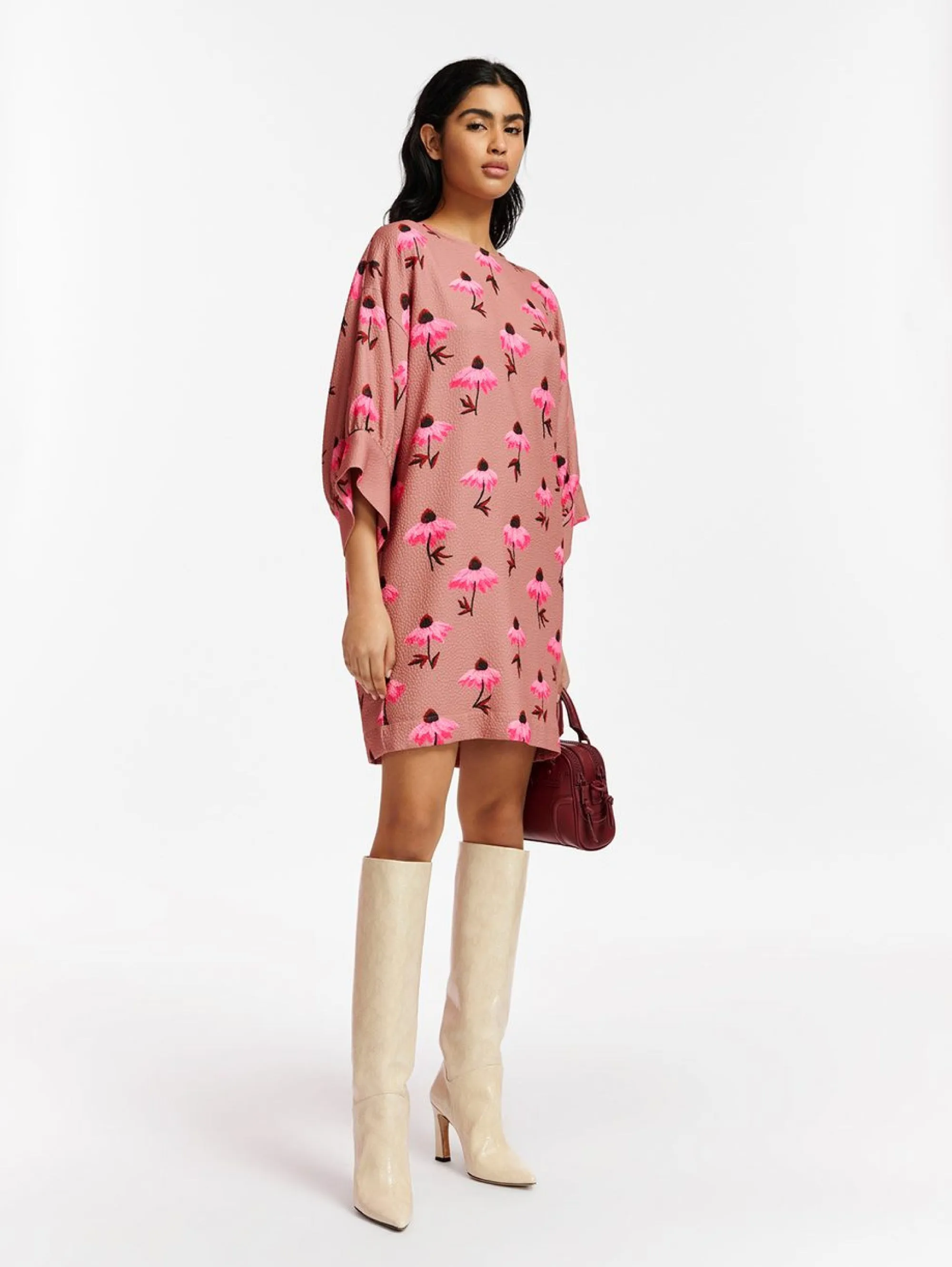 Short Vintage Pink Floral Pattern Dress