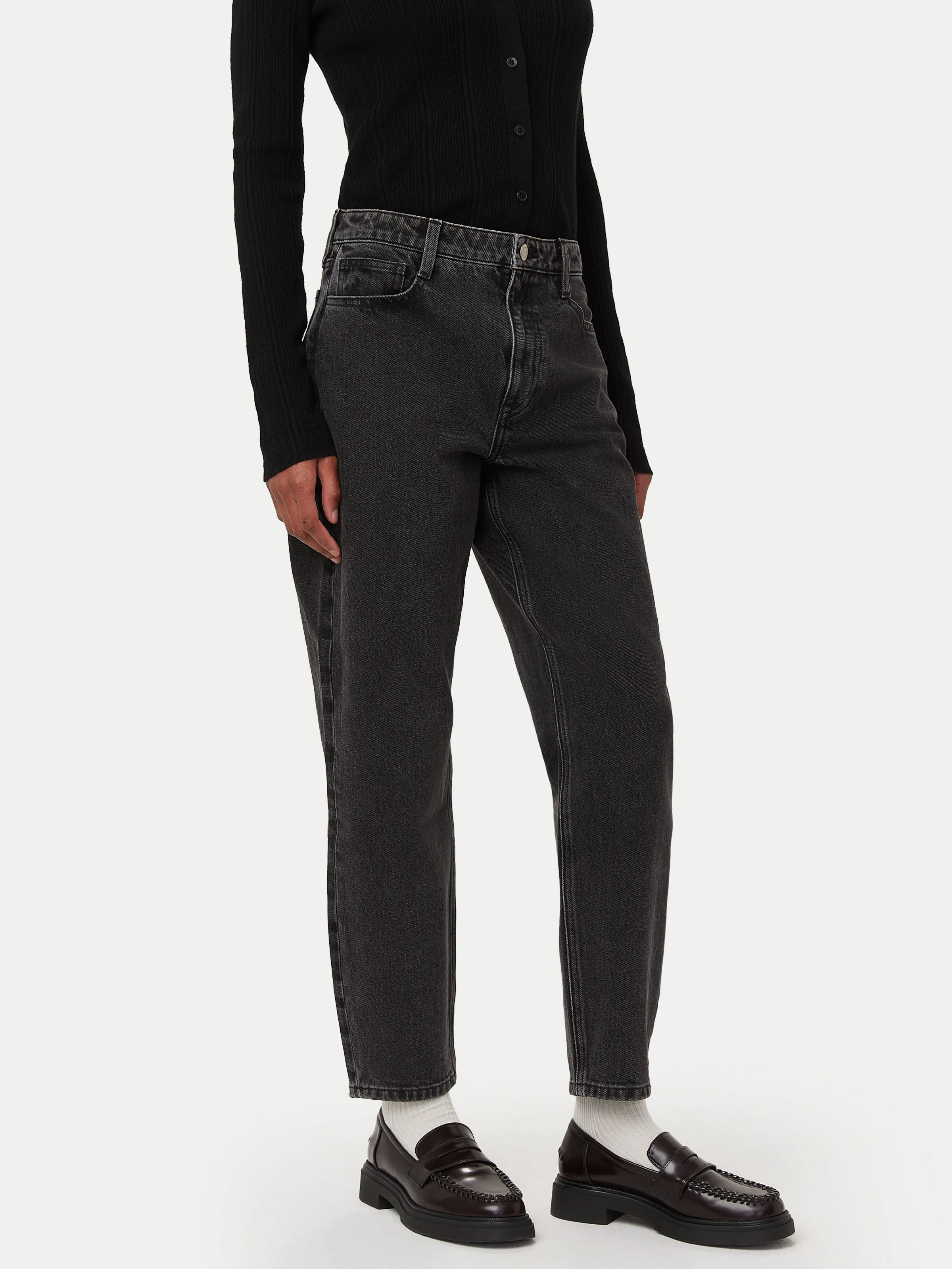 The Stevie Tapered Jean in Washed Black