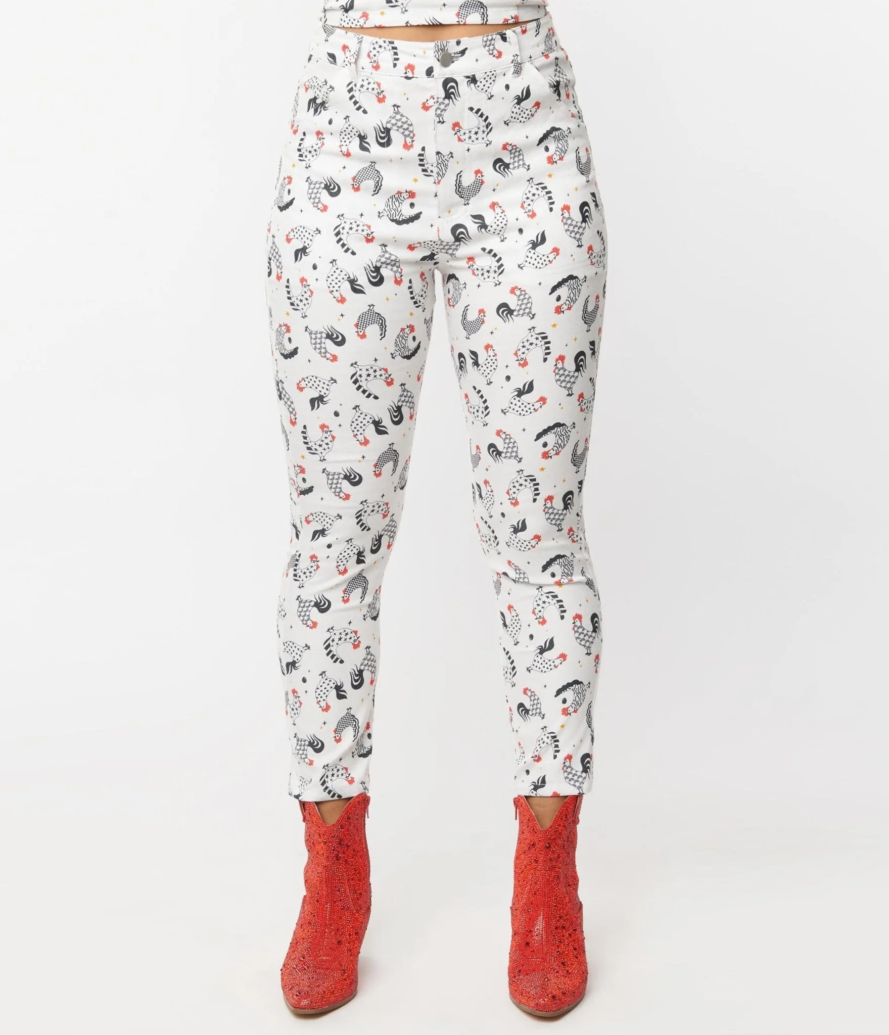 Unique Vintage White Chicken Print Cropped Capris